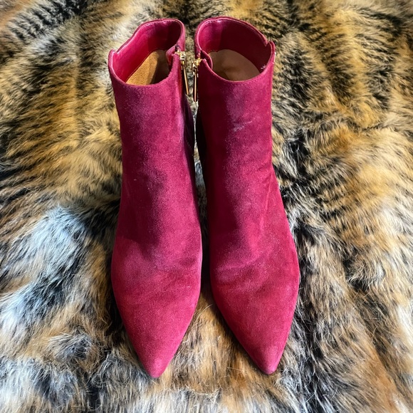 Michael Michael Kors cranberry suede booties - Picture 1 of 4